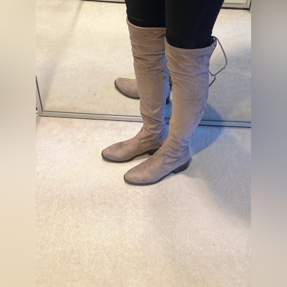 Velvety Taupe over the knee boots ❄️